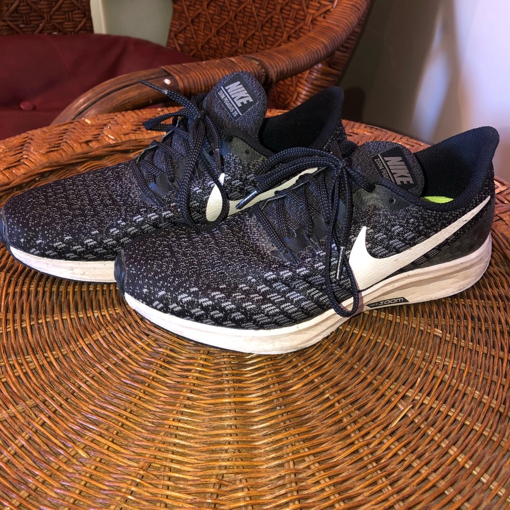 Nike Black Zoom Pegasus 35